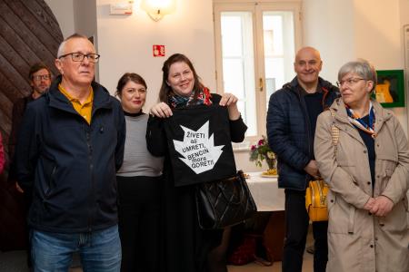 otvoritev razstave plamen upanja v Postojnski jami (19)